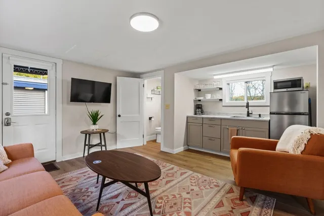 $1,395,000 | 66 Townsend Avenue, Boothbay Harbor, ME 04538