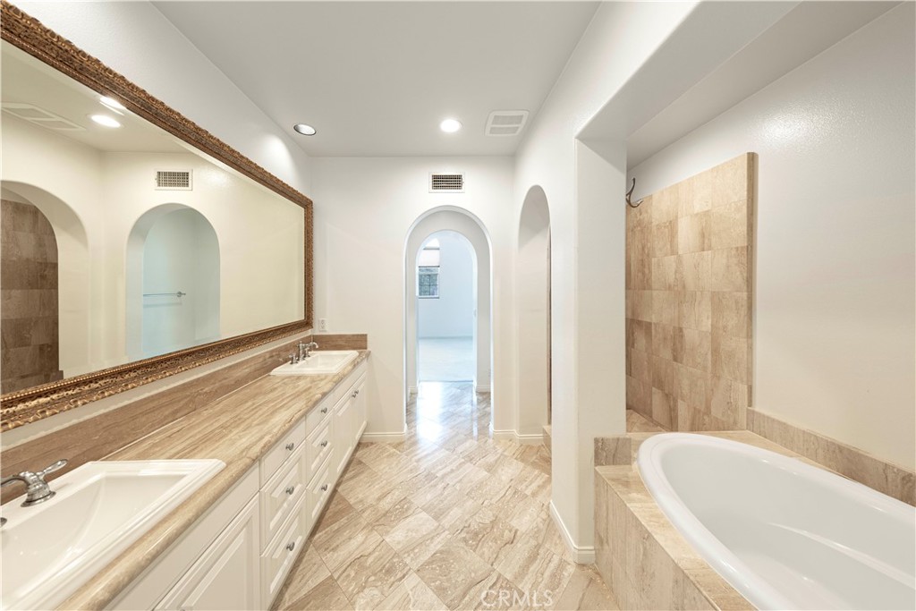 51 Mandria Newport Coast, CA 92657 - Photo 13 of 32 Primary bathroom