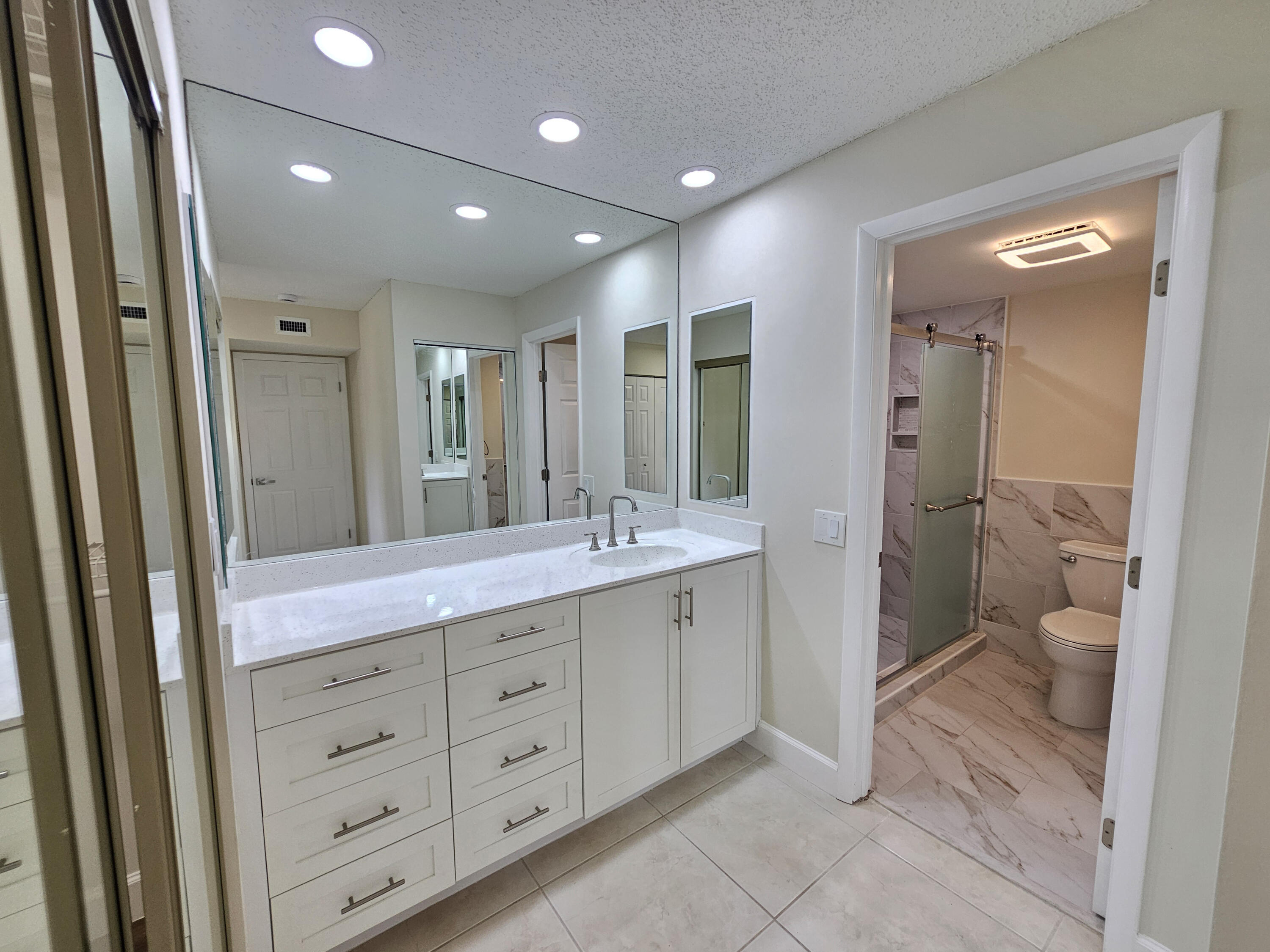 21815 Arriba Real, Unit 12E Boca Raton, FL 33433 - Photo 24 of 31 Bathroom 1