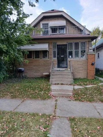 $105,000 | 3214 West Fairmount Avenue, Unit 3214A, Milwaukee, WI 53209