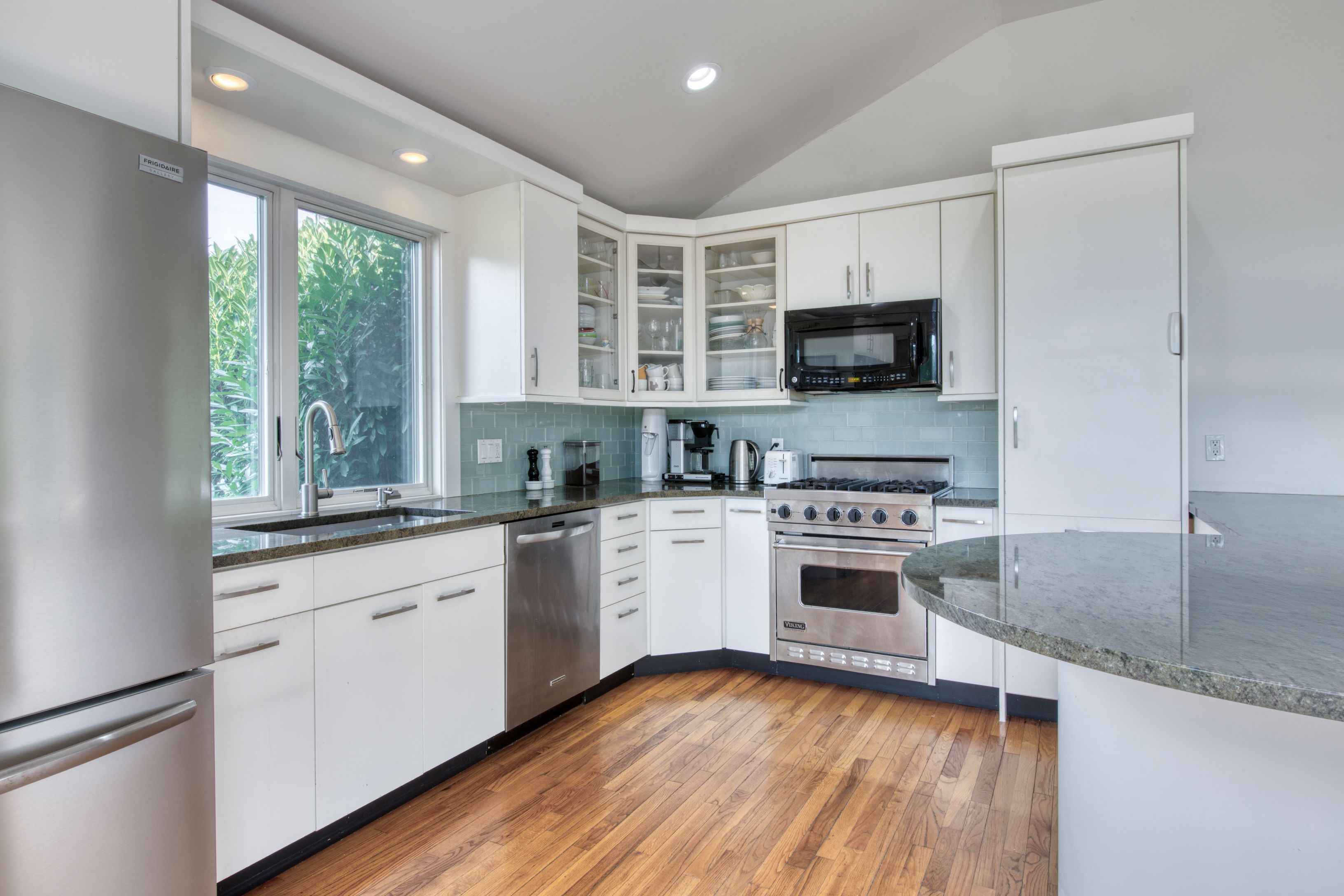 1 Sammys Beach Road East Hampton, NY 11937 - Photo 12 of 20