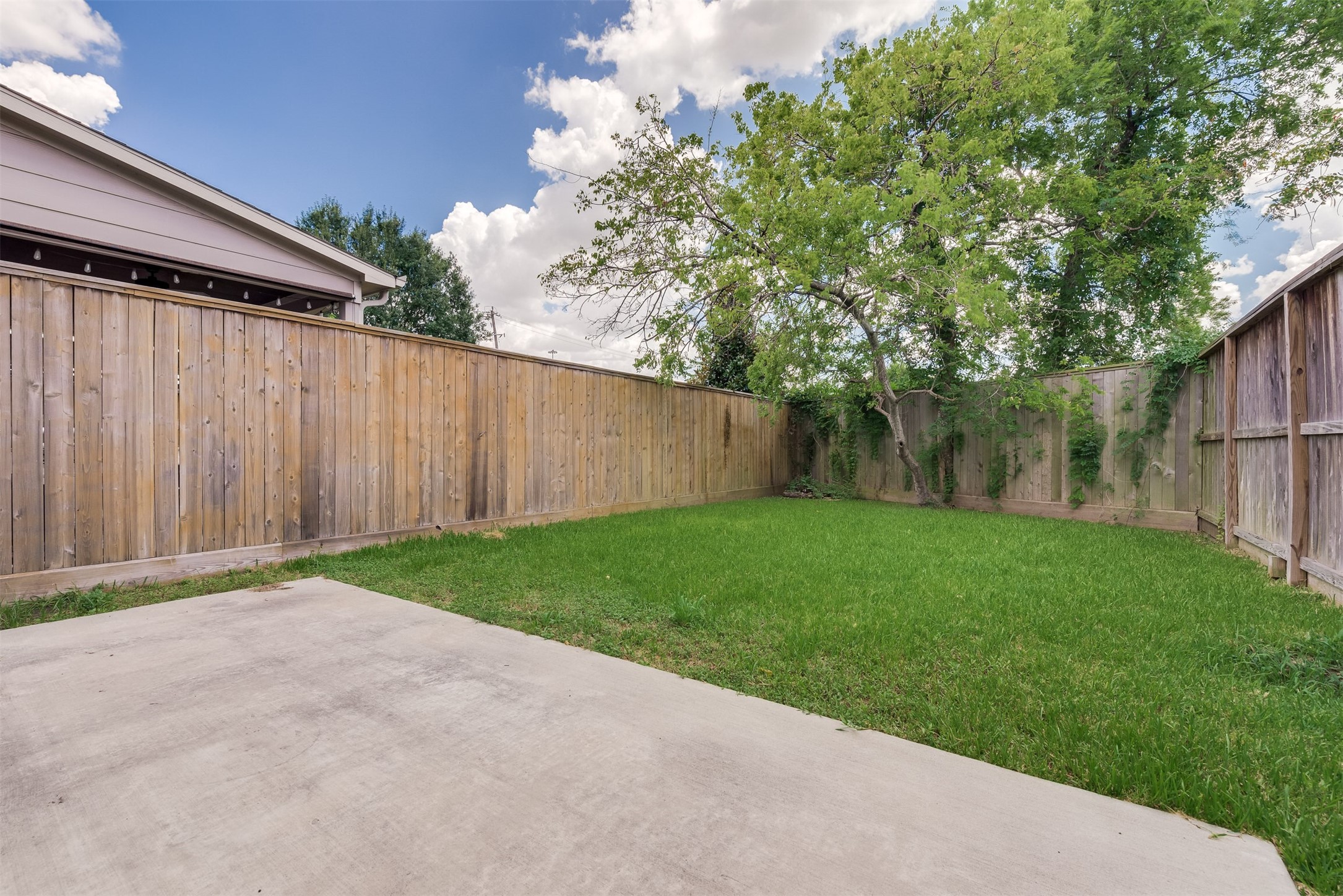 5807 Larkin Street Houston, TX 77007 - Photo 13 of 33