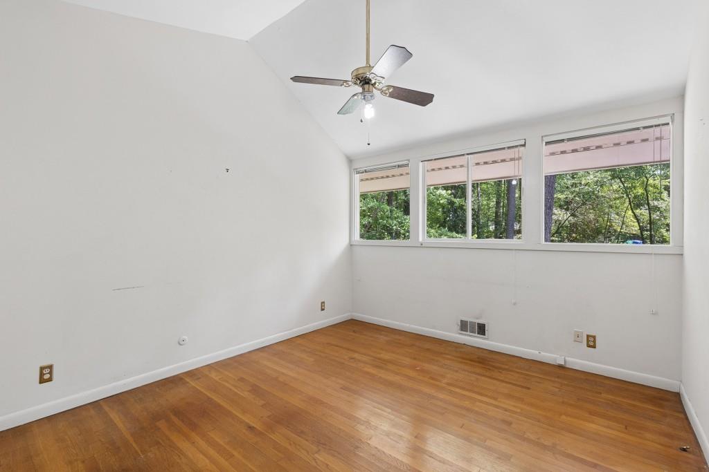 2001 Castleway Lane Northeast Atlanta, GA 30345 - Photo 20 of 43