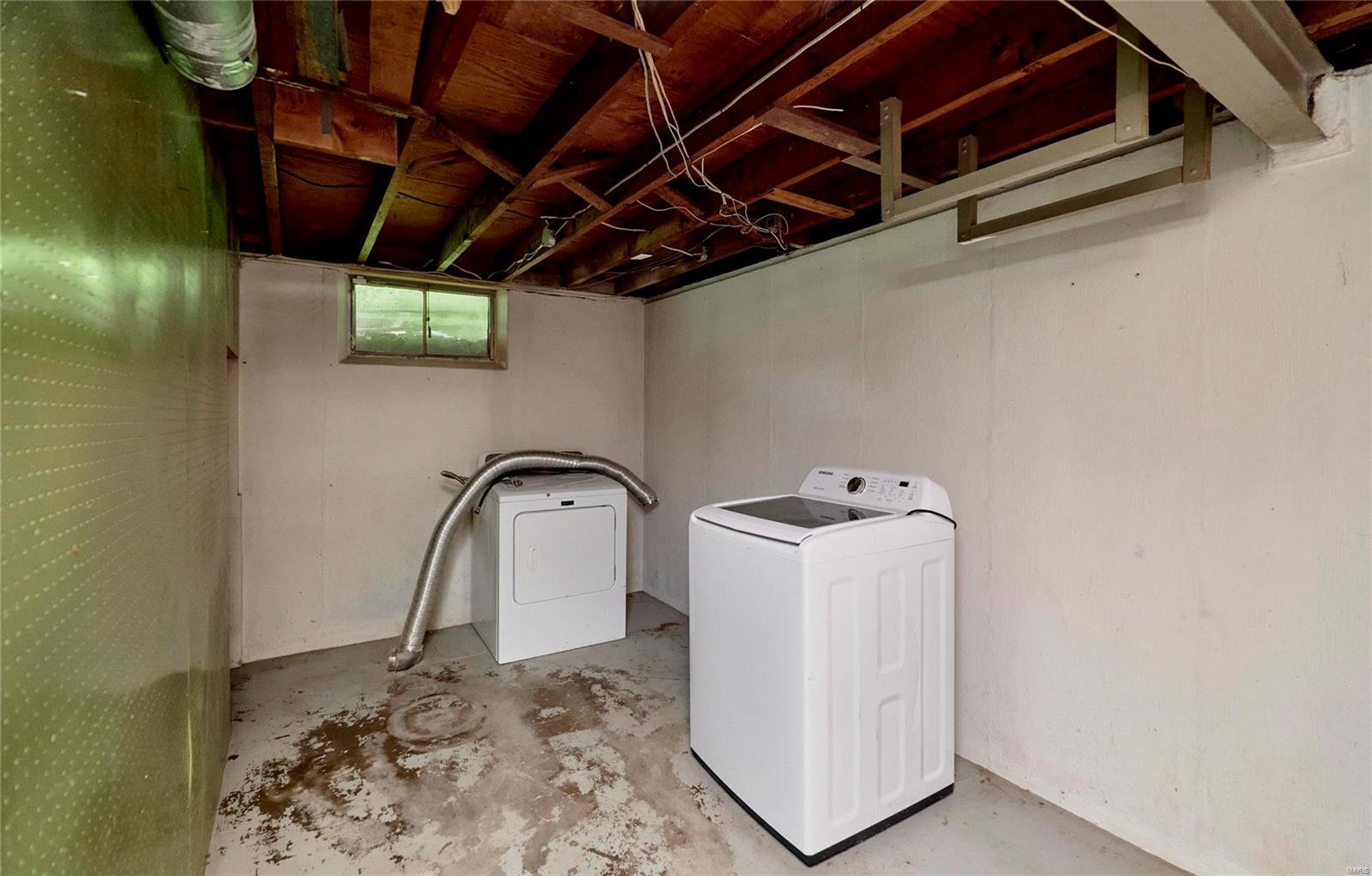 125 Perthshire Road St. Louis, MO 63137 - Photo 14 of 18 Gallery Image 14
