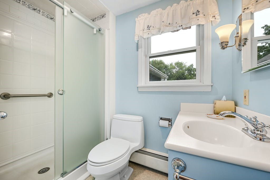 84 Pine Swamp Road Cumberland, RI 02864 - Photo 13 of 41