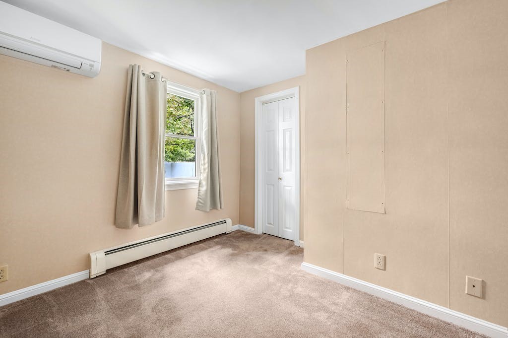 84 Pine Swamp Road Cumberland, RI 02864 - Photo 14 of 41