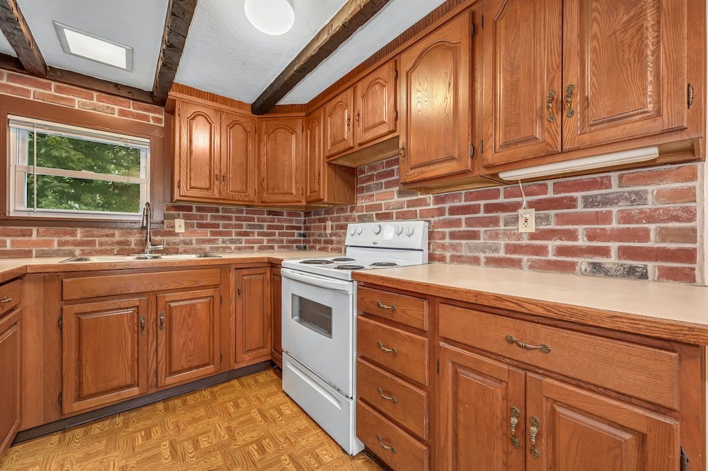 84 Pine Swamp Road Cumberland, RI 02864 - Photo 23 of 41