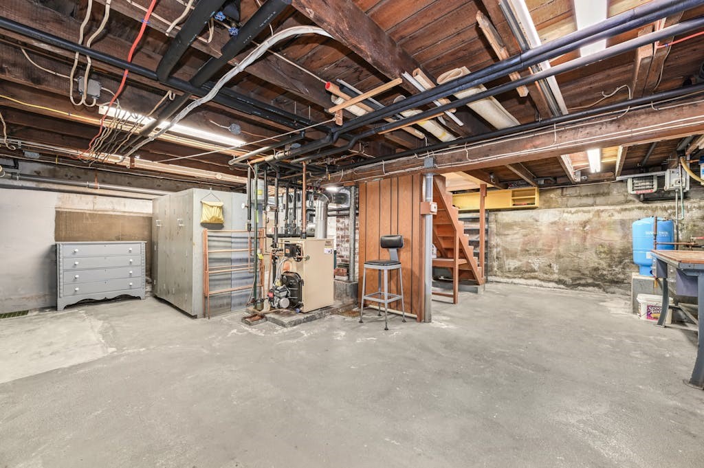 84 Pine Swamp Road Cumberland, RI 02864 - Photo 31 of 41