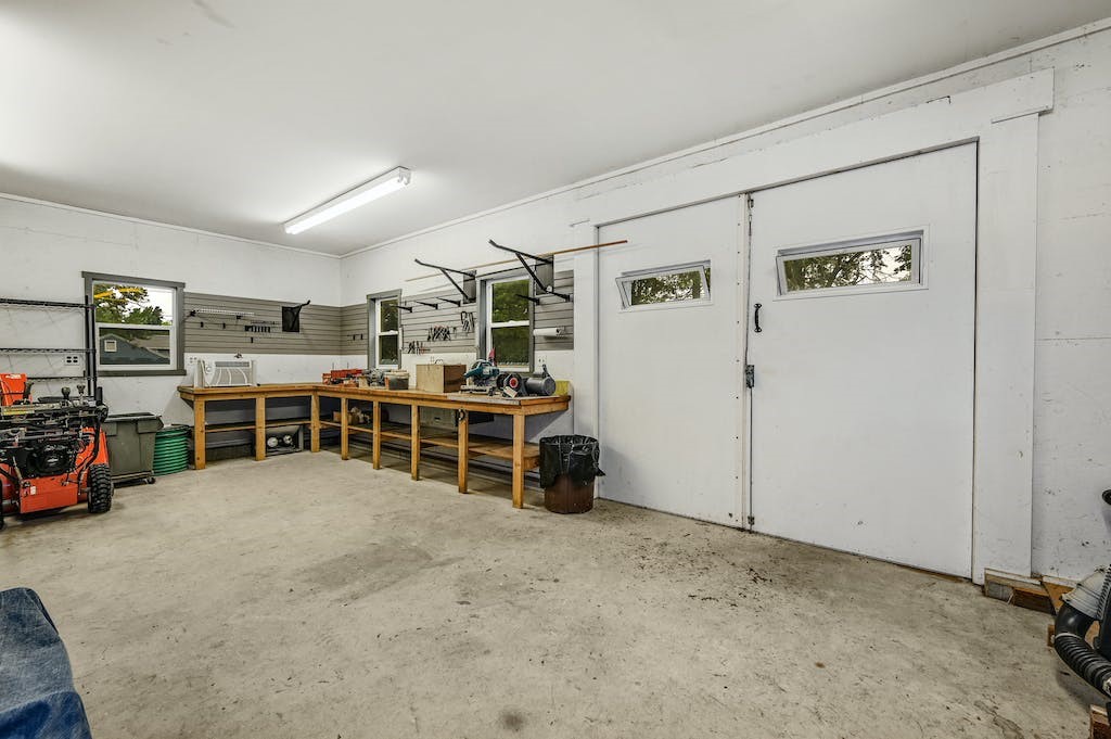 84 Pine Swamp Road Cumberland, RI 02864 - Photo 33 of 41