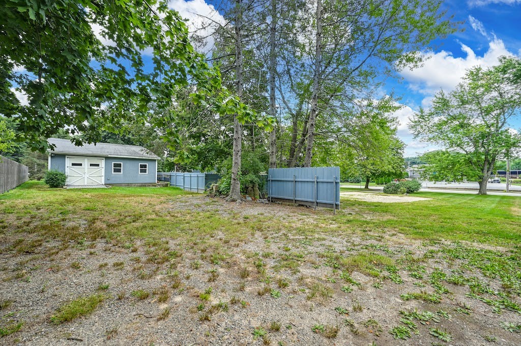 84 Pine Swamp Road Cumberland, RI 02864 - Photo 38 of 41