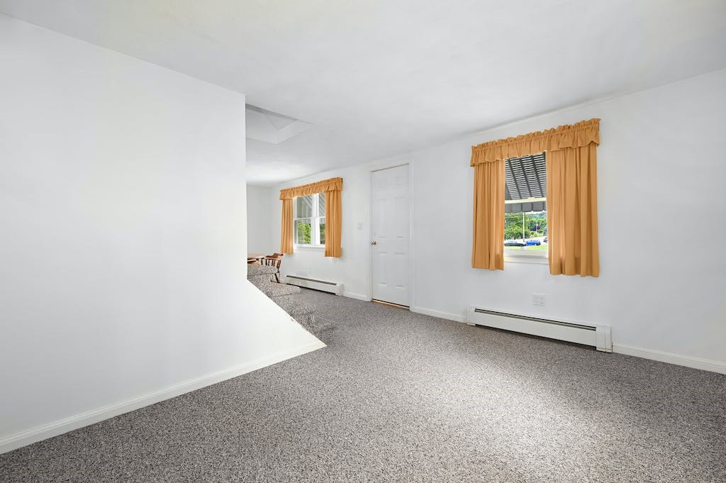 84 Pine Swamp Road Cumberland, RI 02864 - Photo 6 of 41