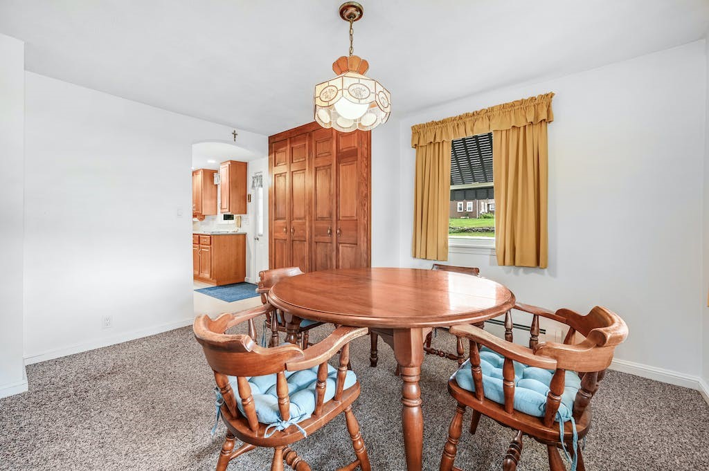 84 Pine Swamp Road Cumberland, RI 02864 - Photo 8 of 41