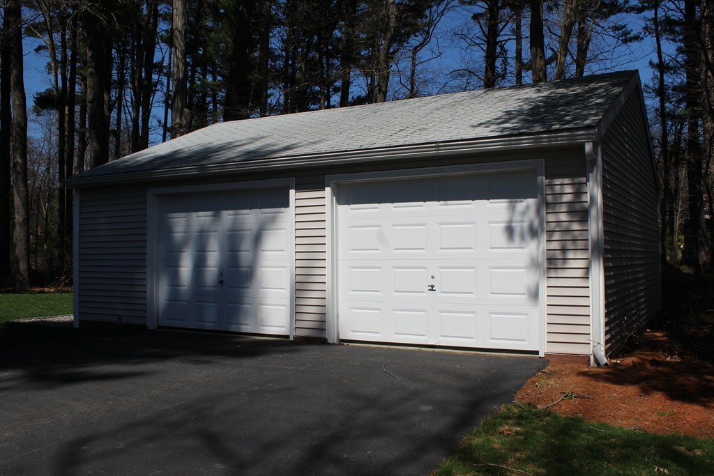 28 Whittier Road Billerica, MA 01821 - Photo 3 of 9