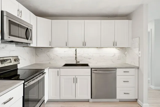 $250,000 | 35 Andrew Street, Unit 12, Manchester, NH 03104