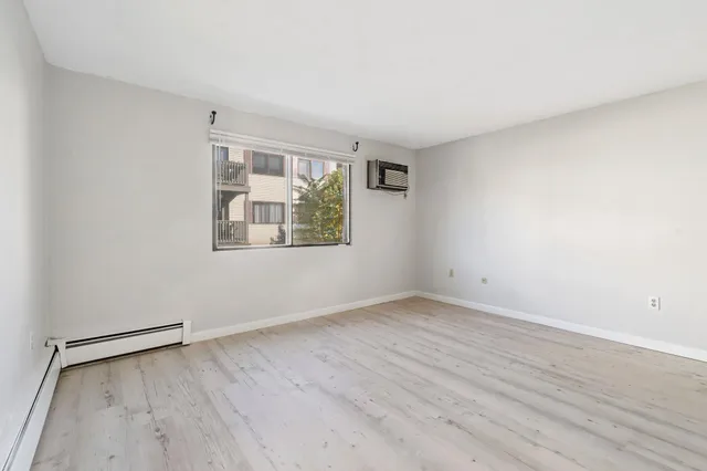 $250,000 | 35 Andrew Street, Unit 12, Manchester, NH 03104