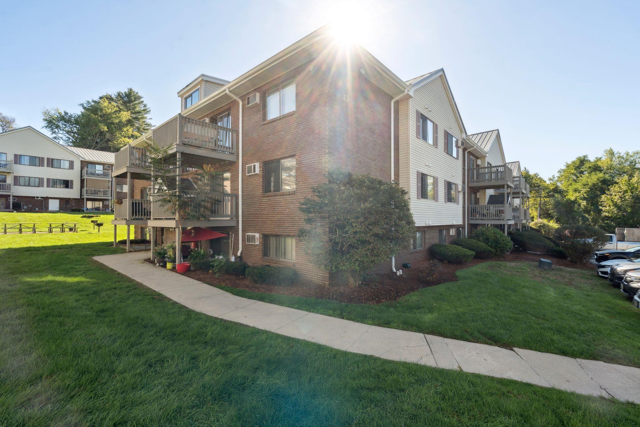 35 Andrew Street, Unit 12 Manchester, NH 03104 - Photo 18 of 25