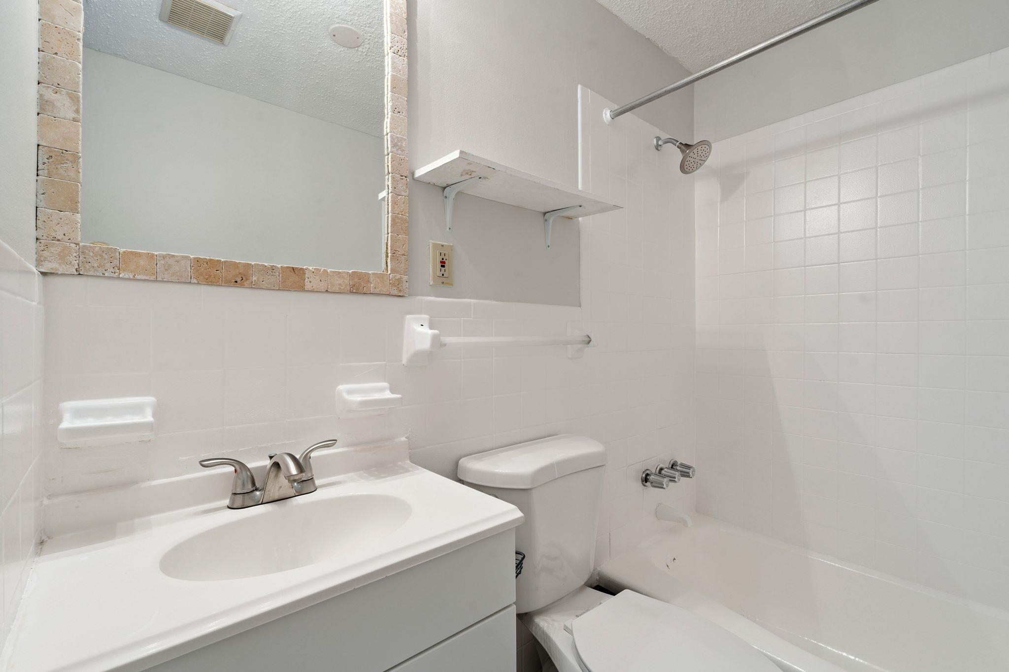 35 Andrew Street, Unit 12 Manchester, NH 03104 - Photo 9 of 25