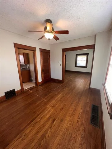 $195,000 | 4462 Francis Street, Kansas City, KS 66103