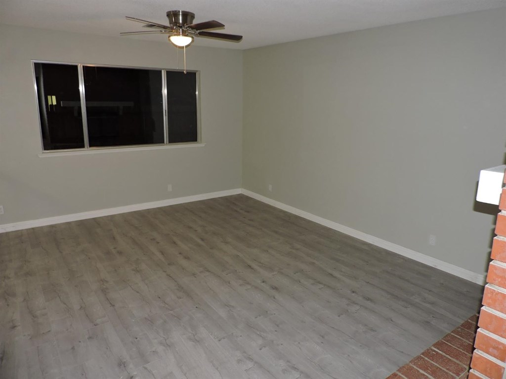 15880 Elcona Place Victorville, CA 92395 - Photo 24 of 43