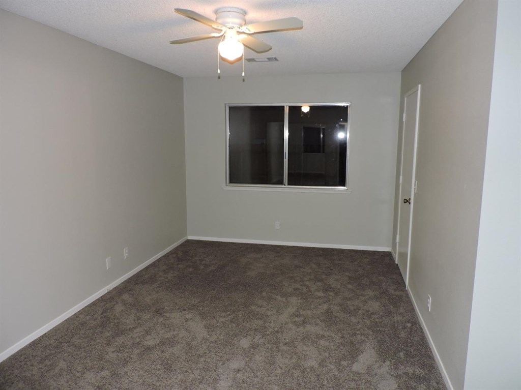 15880 Elcona Place Victorville, CA 92395 - Photo 40 of 43