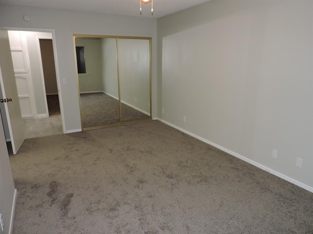 15880 Elcona Place Victorville, CA 92395 - Photo 41 of 43