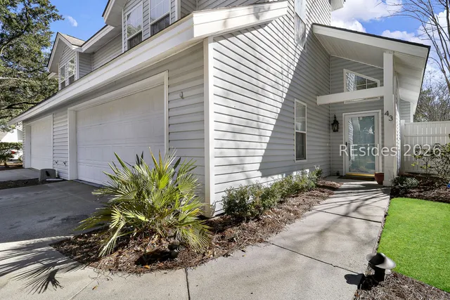 $379,500 | 43 Lake Linden Lane, Unit 43, Bluffton, SC 29910