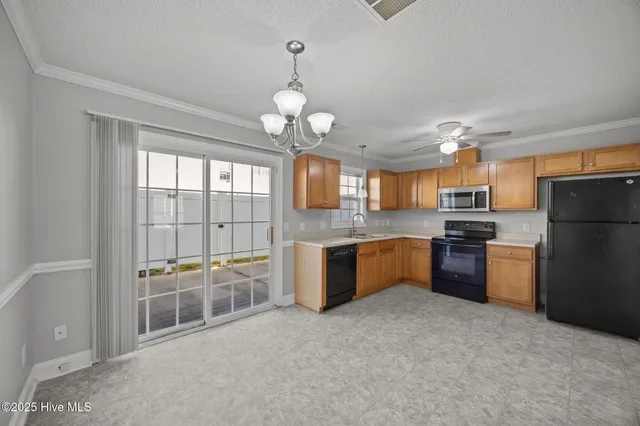 $159,900 | 4225 Dudleys Grant Drive, Unit F, Winterville, NC 28590