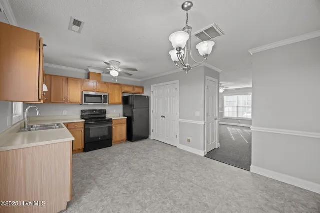 $159,900 | 4225 Dudleys Grant Drive, Unit F, Winterville, NC 28590