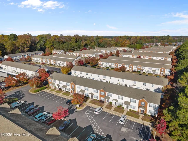 $159,900 | 4225 Dudleys Grant Drive, Unit F, Winterville, NC 28590