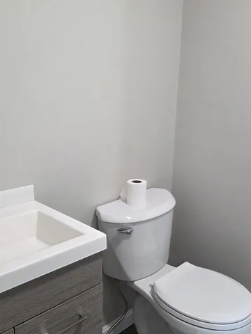 $1,275 | 16 Preston Street, Unit 1A, Hillsborough, NH 03244