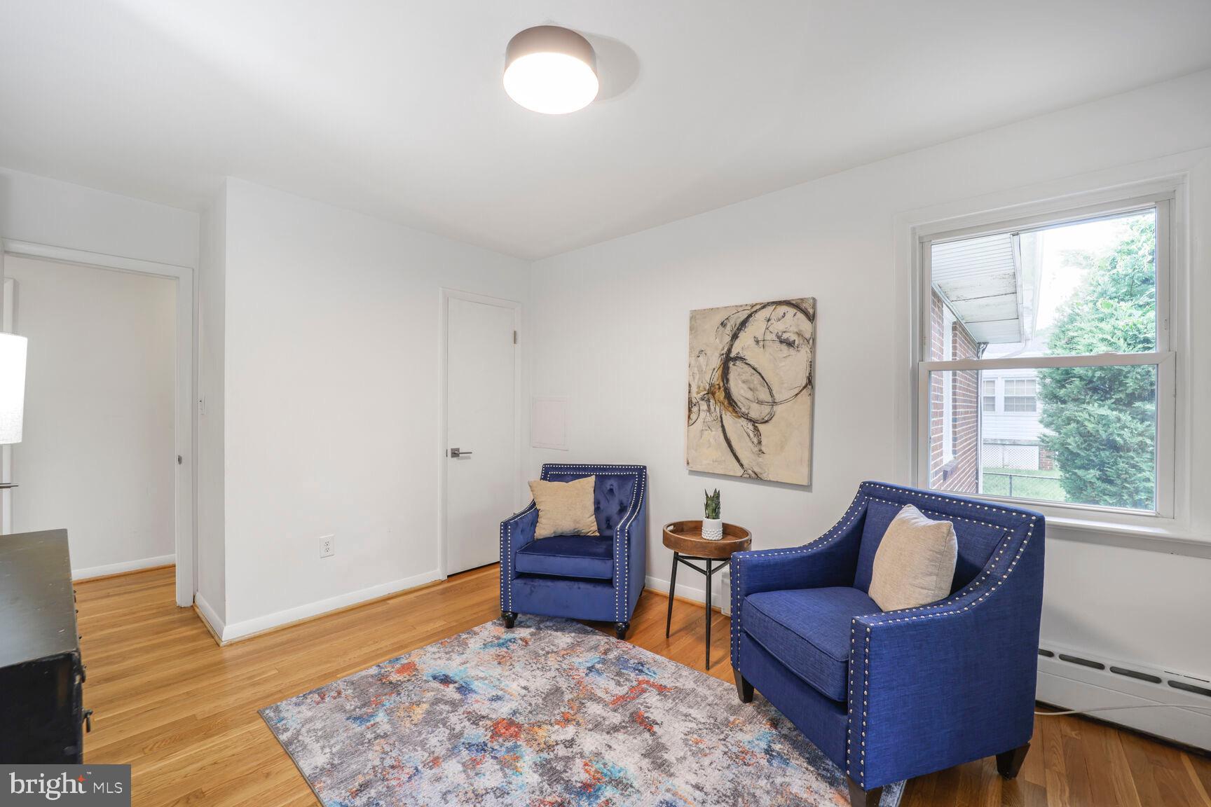 4609 22nd Avenue Mount Rainier, MD 20712 - Photo 15 of 33 a living room with furniture rug and window