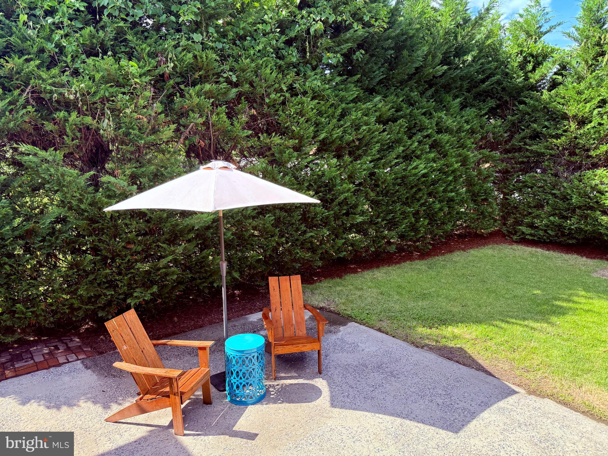 4609 22nd Avenue Mount Rainier, MD 20712 - Photo 28 of 33 a backyard of a house with table and chairs