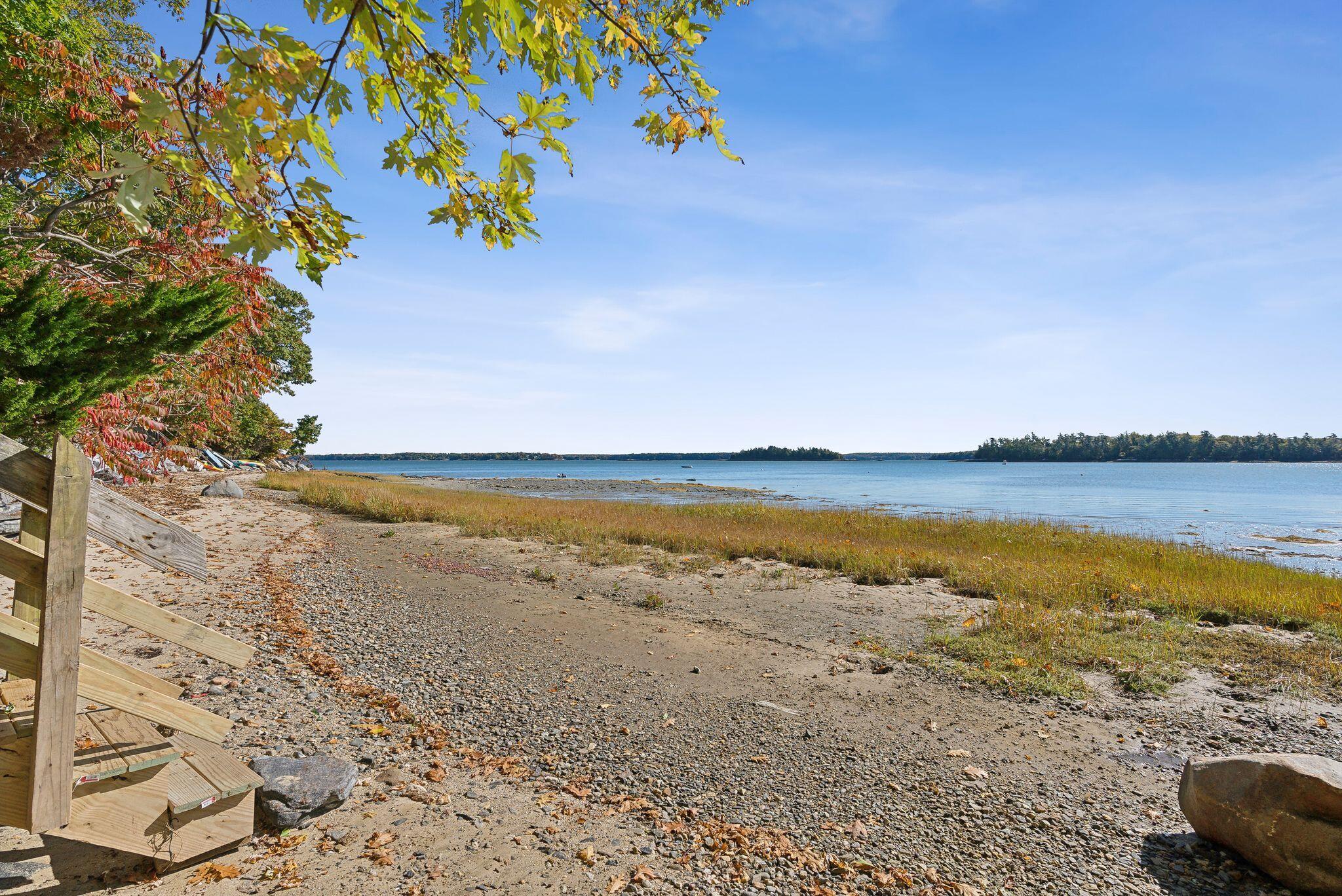 58 Maquoit Drive Freeport, ME 04032 - Photo 13 of 55 mls_DSC02478