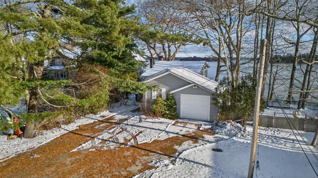 $1,100,000 | 58 Maquoit Drive, Freeport, ME 04032