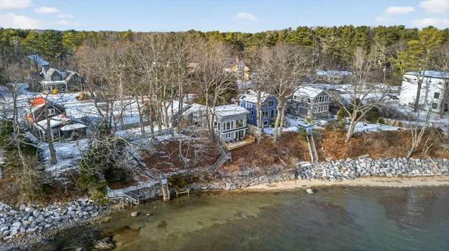 $1,100,000 | 58 Maquoit Drive, Freeport, ME 04032