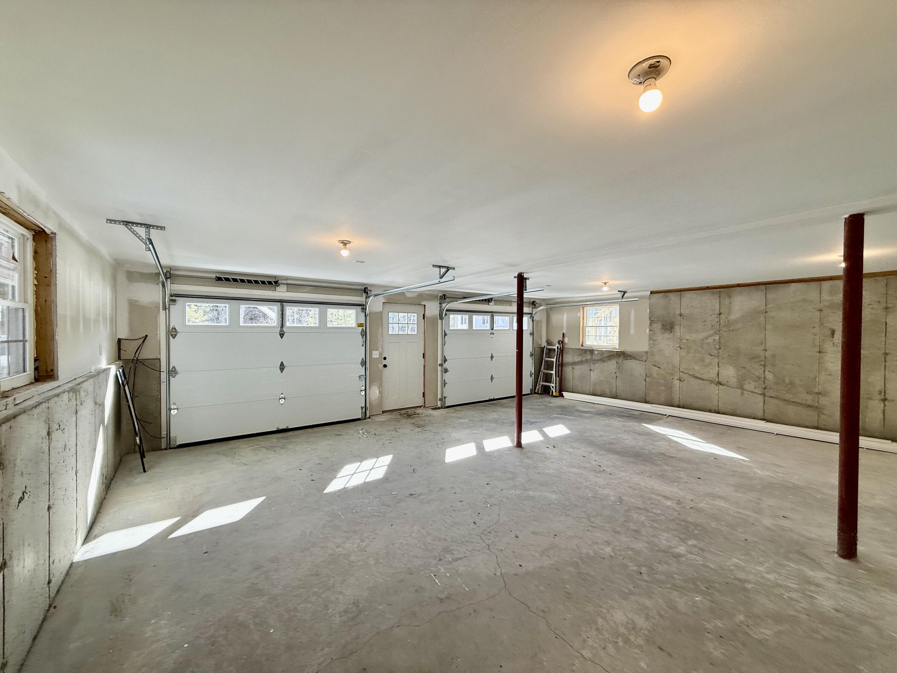 72 Northeast Road Waterboro, ME 04087 - Photo 22 of 31 Garage