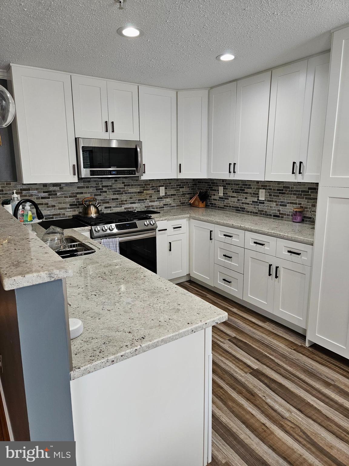 2318 Cold Meadow Way Silver Spring, MD 20906 - Photo 3 of 5 New renovated kitchen