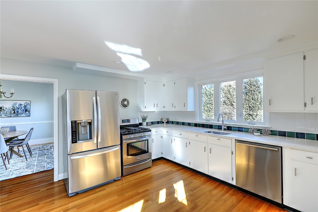 9 Lowden Street Pawtucket, RI 02860 - Photo 19 of 40