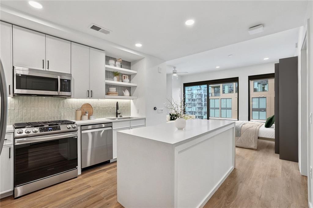 1081 Juniper Street Northeast, Unit JUNIPER 2C Atlanta, GA 30309 - Photo 3 of 31