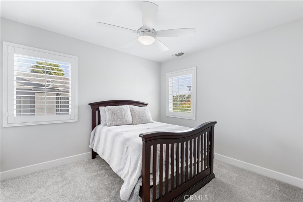 714 Avenue D Redondo Beach, CA 90277 - Photo 33 of 47 a bedroom with a bed and a window