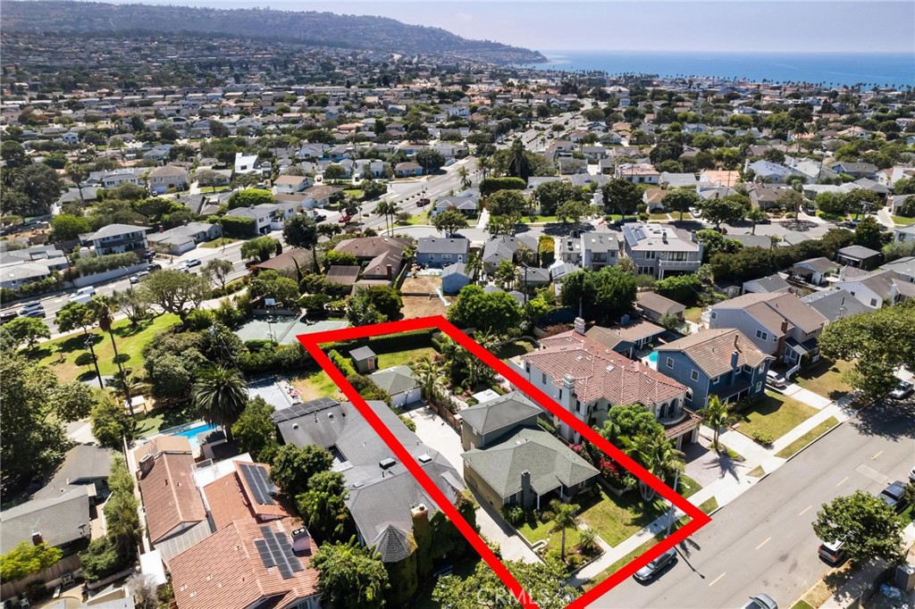 714 Avenue D Redondo Beach, CA 90277 - Photo 41 of 47 an aerial view of a city
