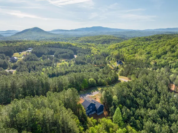 $399,900 | 123 Cherokee Ridge Drive, Ocoee, TN 37361