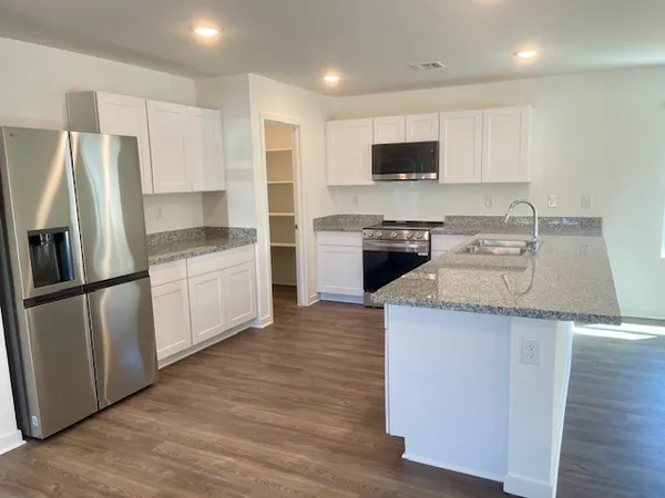 $2,150 | 2566 Aaron Place, Bullhead City, AZ 86442