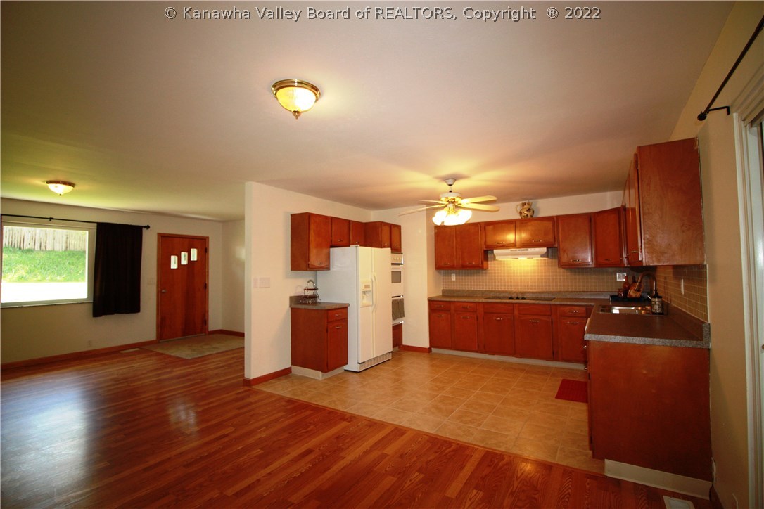 1439 Rocky Step Road Scott Depot, WV 25560 - Photo 20 of 30 Gallery Image 20