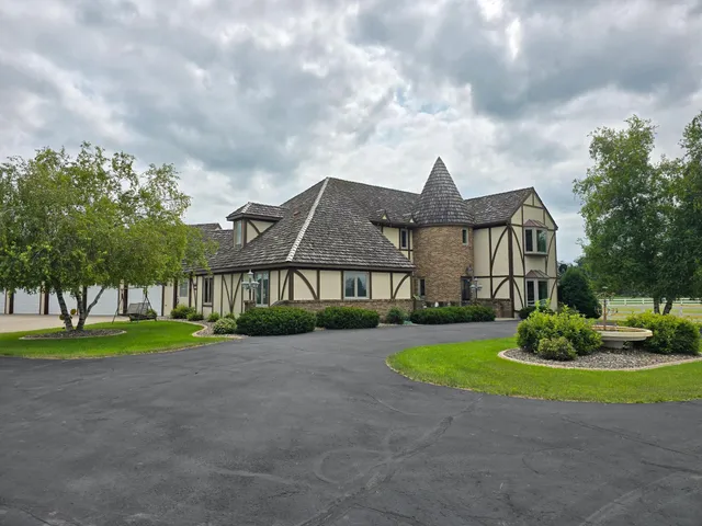 $1,500,000 | 2017 Havana Road, Owatonna, MN 55060