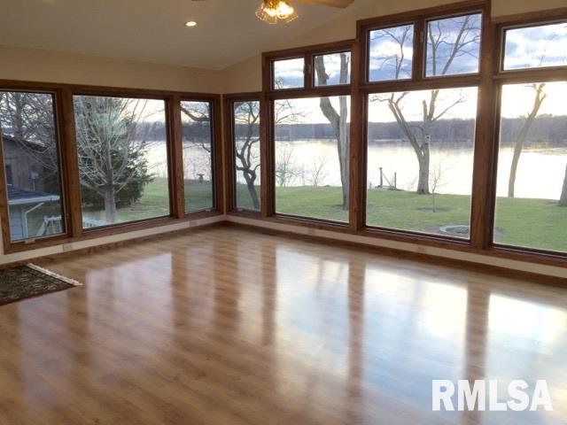 18408 River Road North Cordova, IL 61242 - Photo 15 of 21 Gallery Image 15