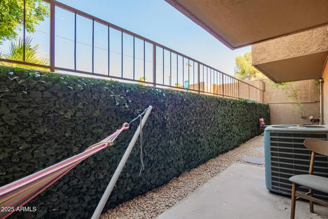 $2,000 | 151 East Broadway Road, Unit 103, Tempe, AZ 85282