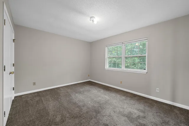 $1,050 | 1871 Waters Edge Drive, Unit A, Clarksville, TN 37043