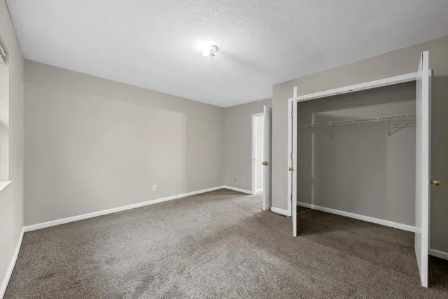 $1,050 | 1871 Waters Edge Drive, Unit A, Clarksville, TN 37043