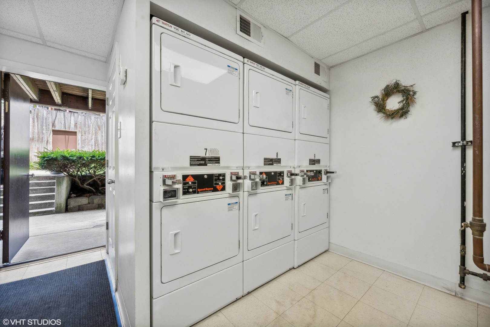 1050 West Byron Street, Unit 3W Chicago, IL 60613 - Photo 23 of 23 a view of storage and utility room